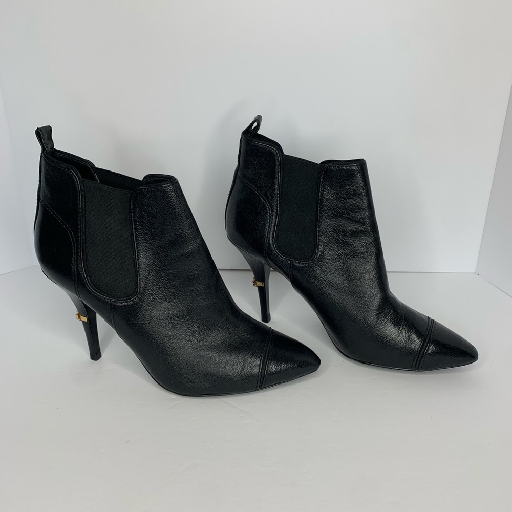 Womens TORY BURCH 166132 Black Leather Pointy Cap Toe Booties Logo Heel 10.5 M